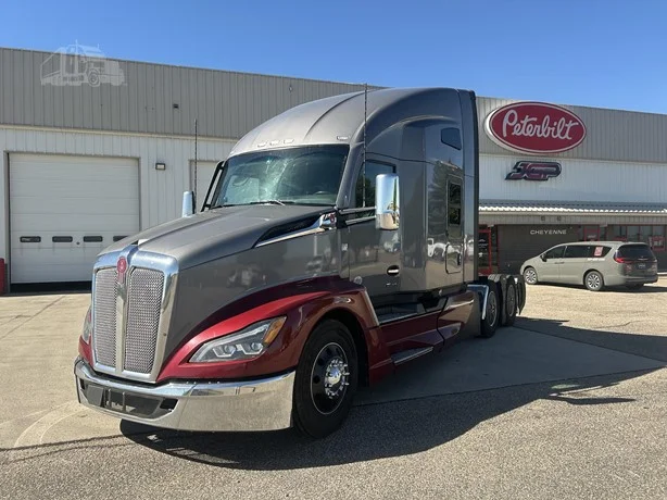 2025 Kenworth T680