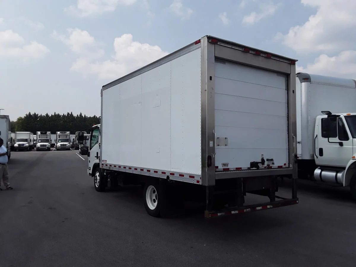 2018 Isuzu NPR - image 6