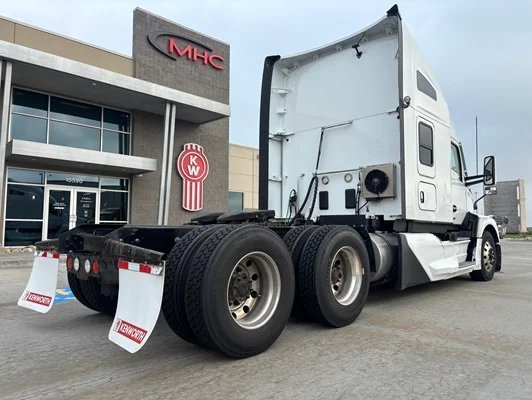 2022 Kenworth T680 in Omaha, NE — photo 8