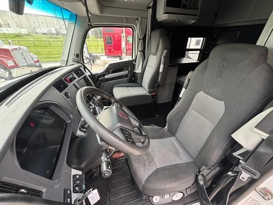 2022 Kenworth T680 in Omaha, NE — photo 18