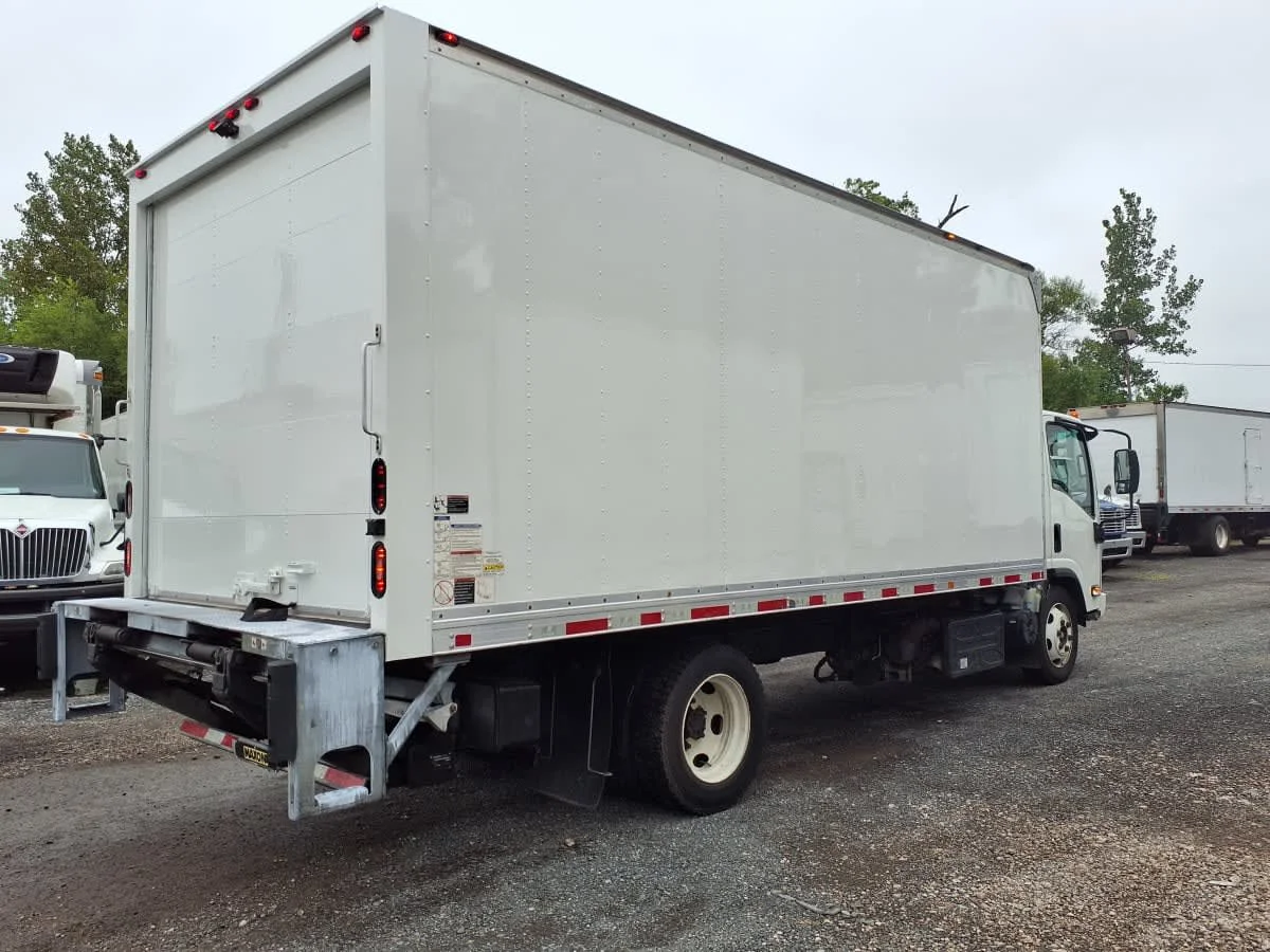 2019 Isuzu NQR in Bensalem, PA — photo 4