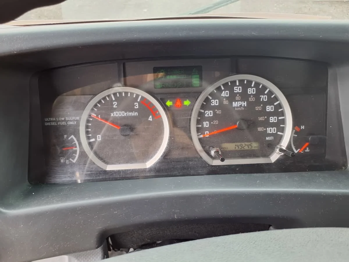 2019 Isuzu NQR - image 13