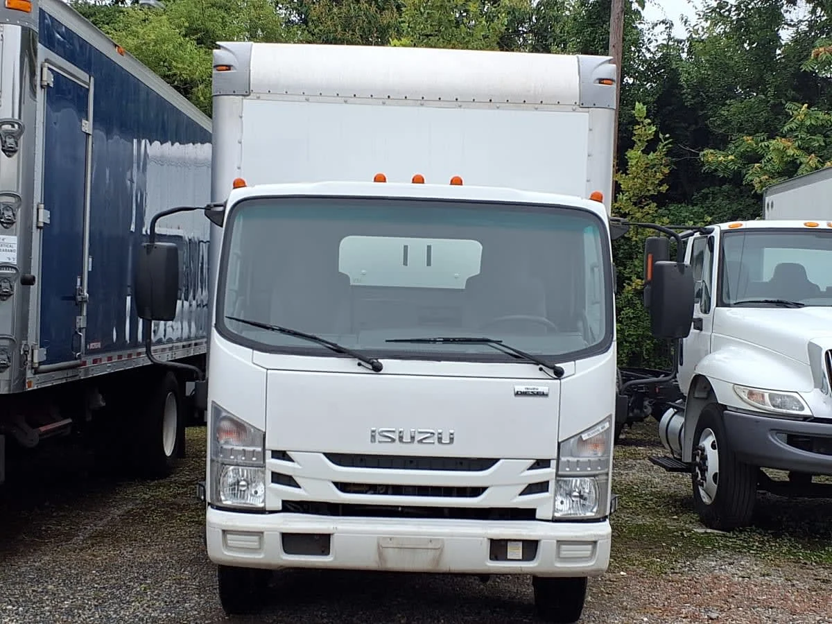 2019 Isuzu NQR in Bensalem, PA — photo 2