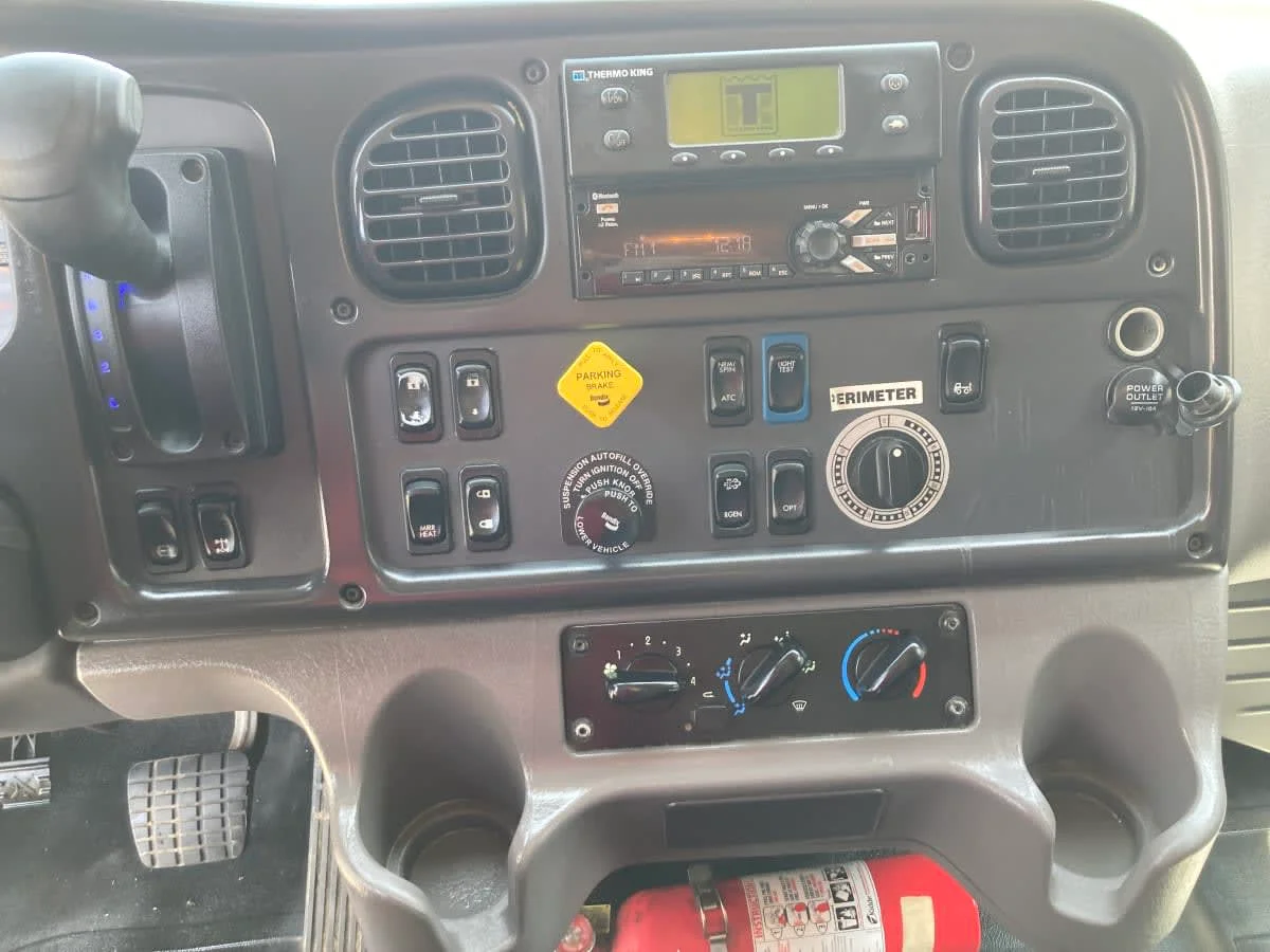 2021 Freightliner M2 106 in Springfield, MA — photo 13