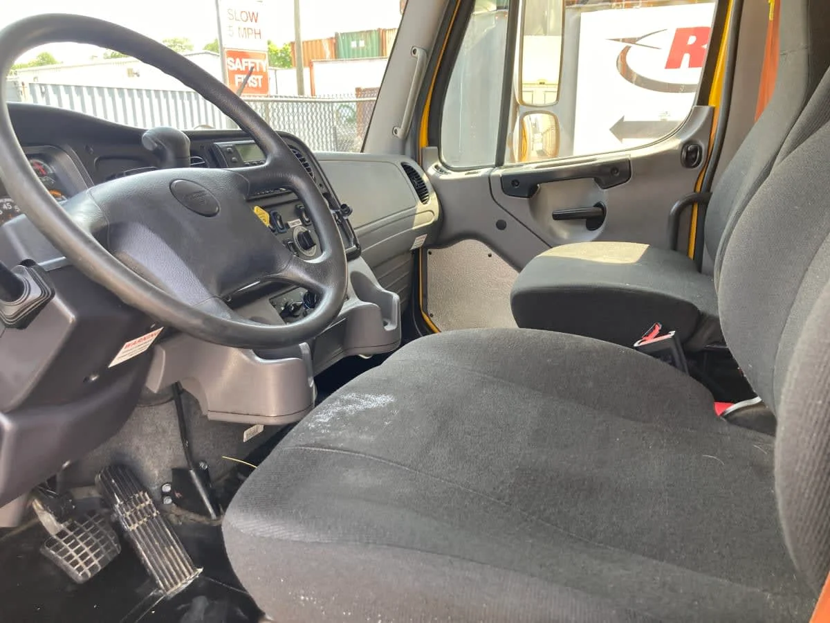 2021 Freightliner M2 106 in Springfield, MA — photo 11