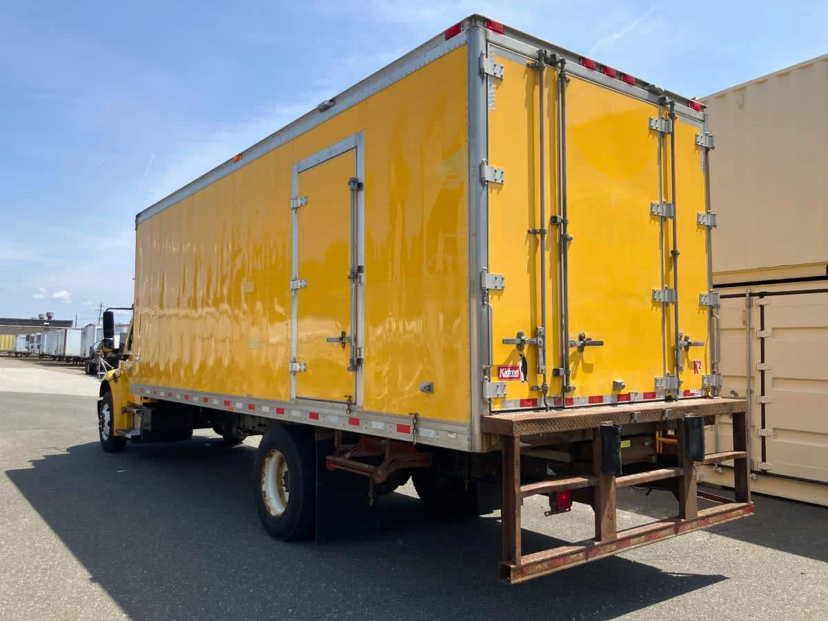 2021 Freightliner M2 106 in Springfield, MA — photo 6