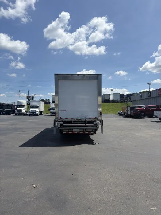 2026 Isuzu FTR — photo 5