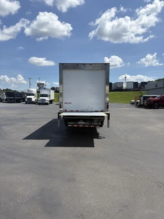 2026 Isuzu FTR — photo 16