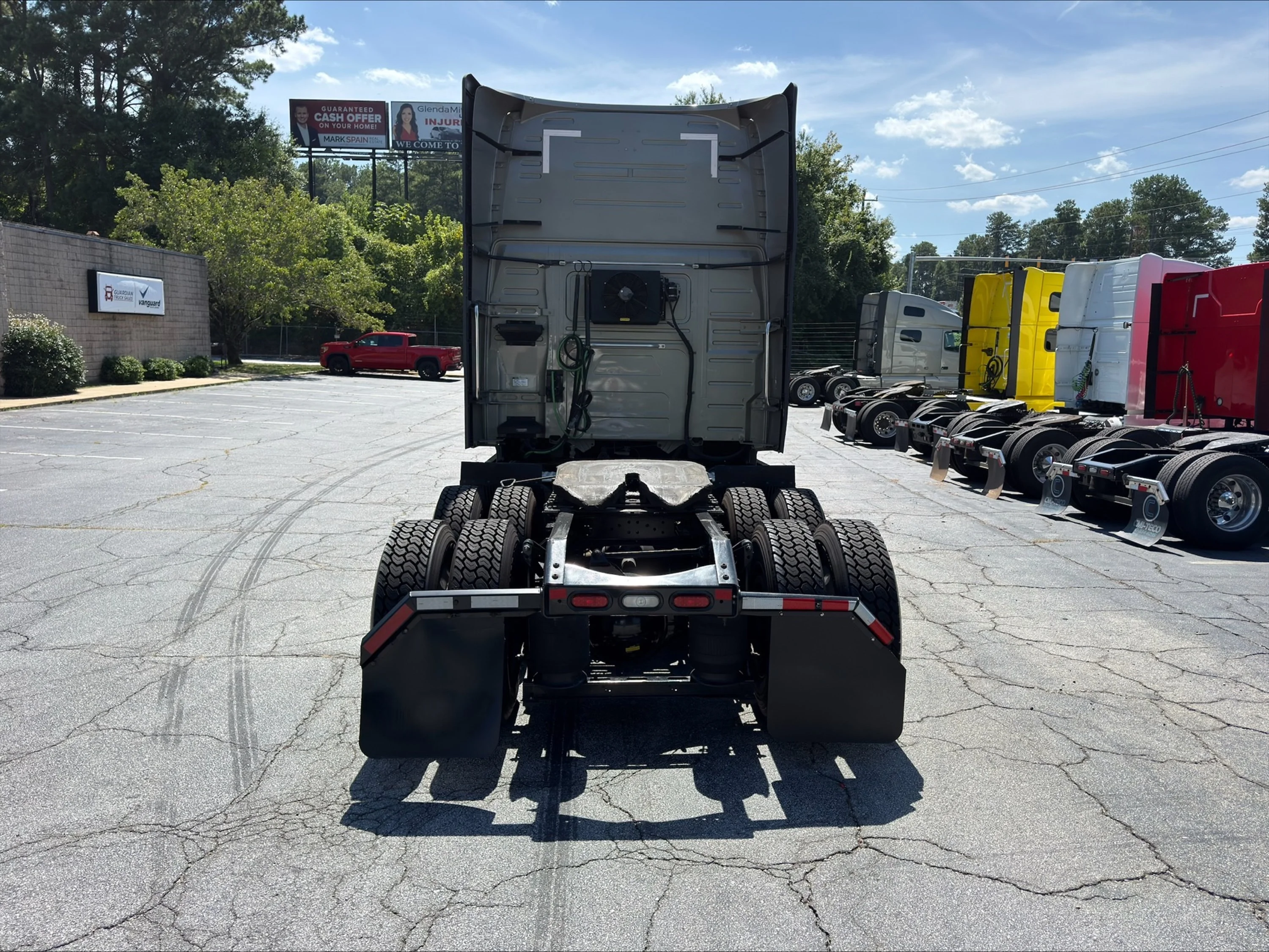 2023 Volvo VNL 760 in Guardian Atlanta — photo 6