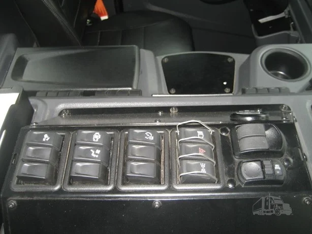 2024 Peterbilt 520 - image 17