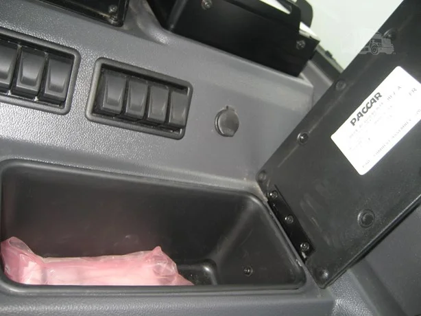 2024 Peterbilt 520 - image 19