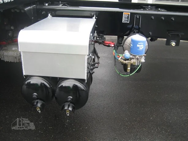 2024 Peterbilt 520 - image 9