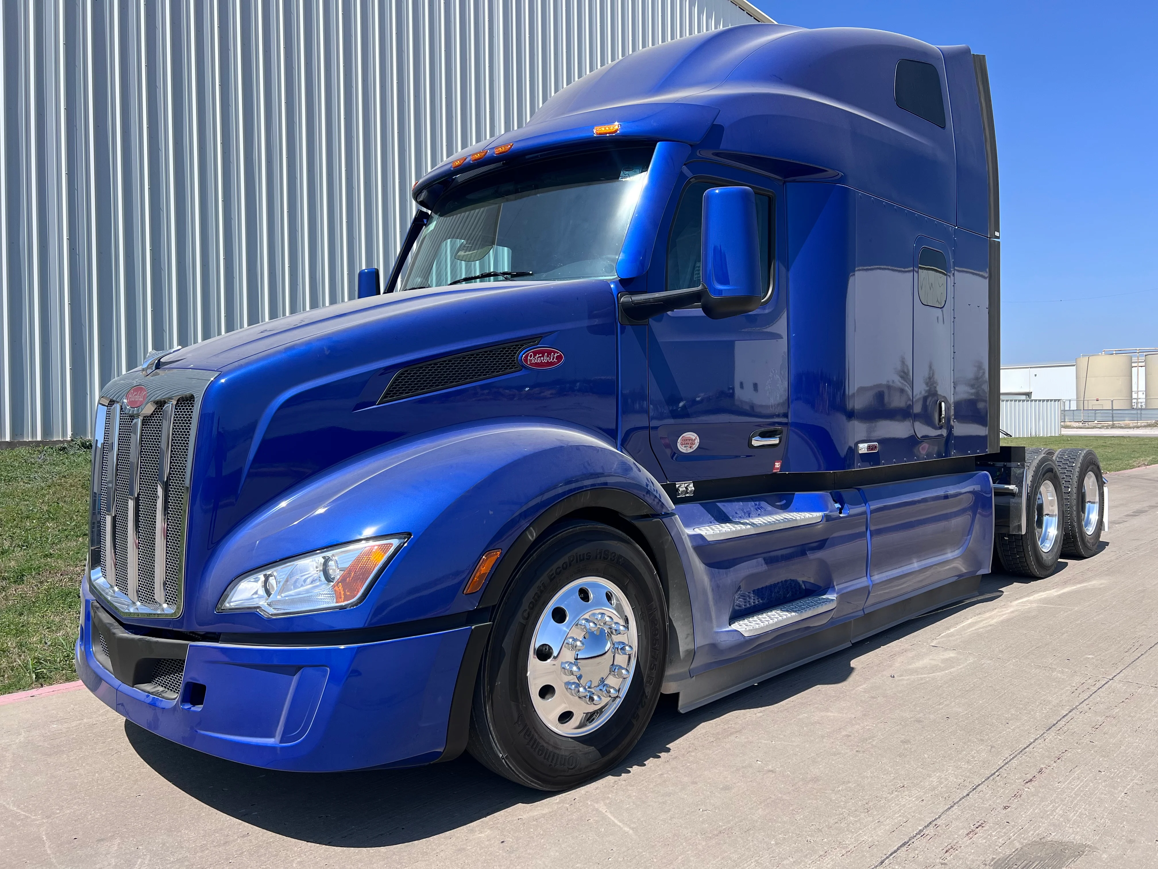 2027 Peterbilt 579