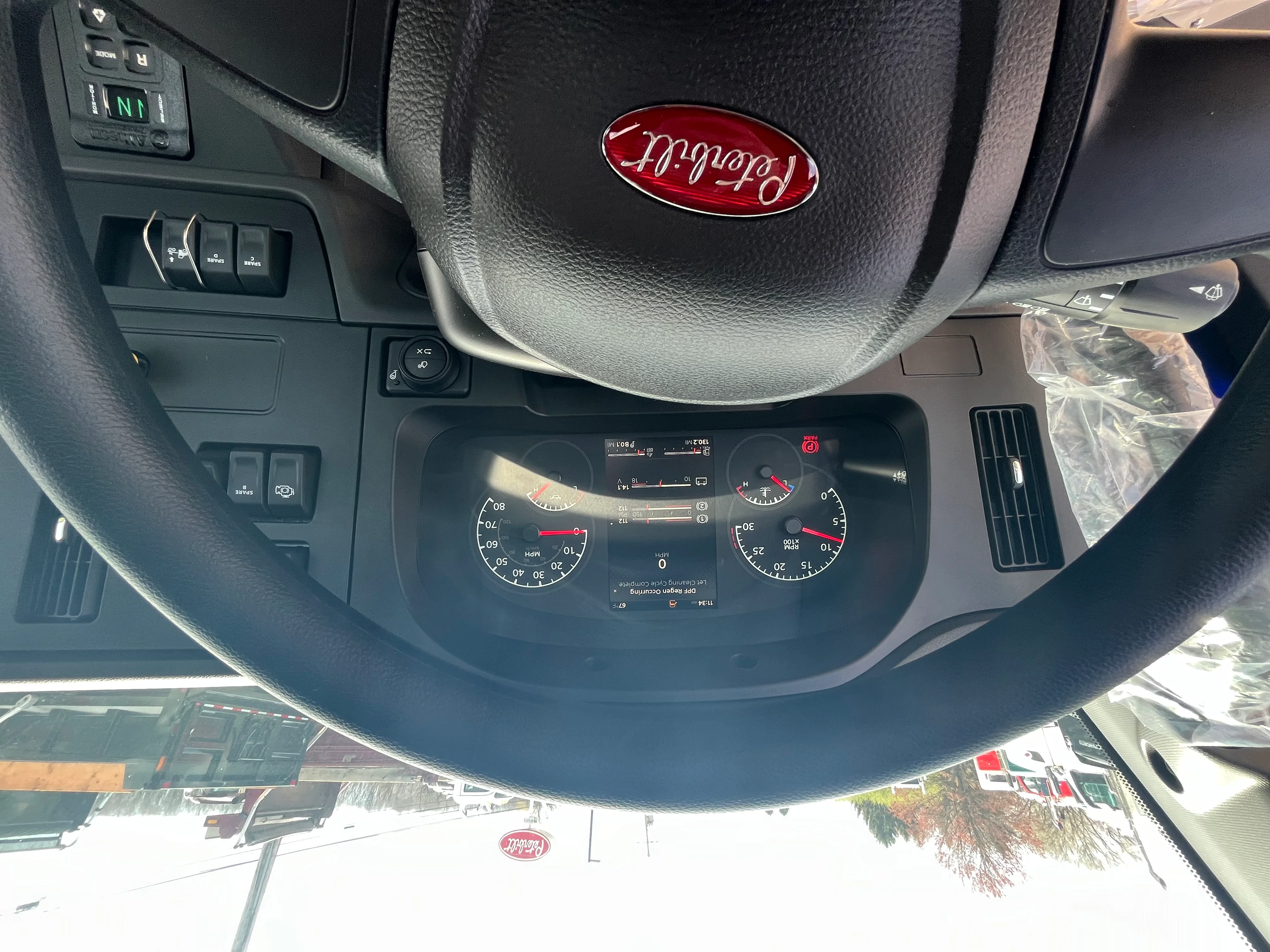 2025 Peterbilt 536 - image 11