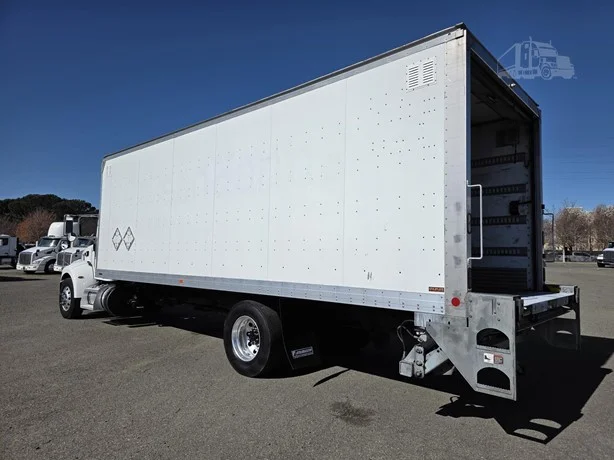2020 Peterbilt 337 in MS — photo 6
