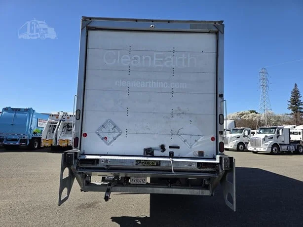 2020 Peterbilt 337 in MS — photo 5