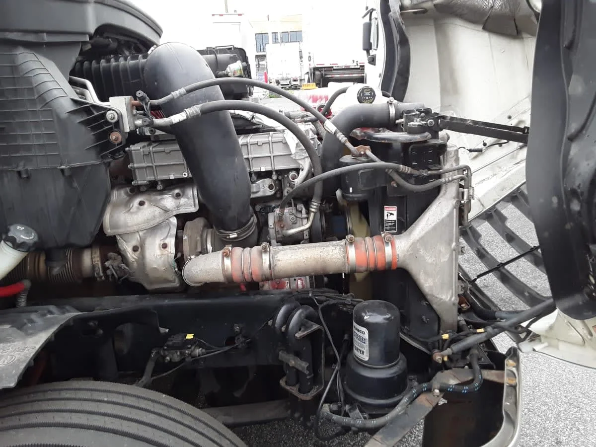 2019 Freightliner Cascadia - image 12