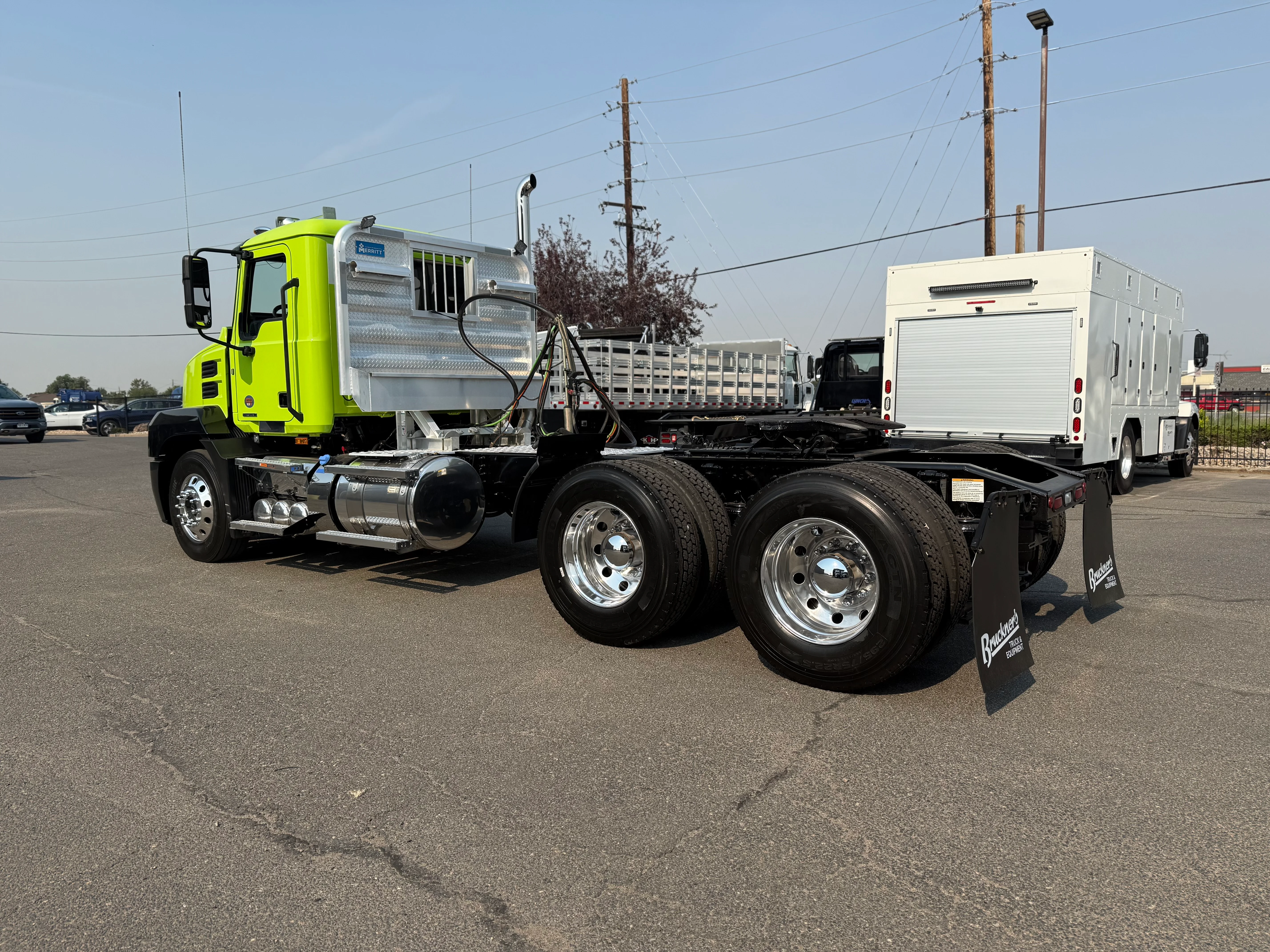 2025 Mack Anthem in Denver, CO — photo 3