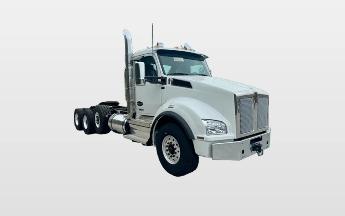 2026 Kenworth T880 - image 1