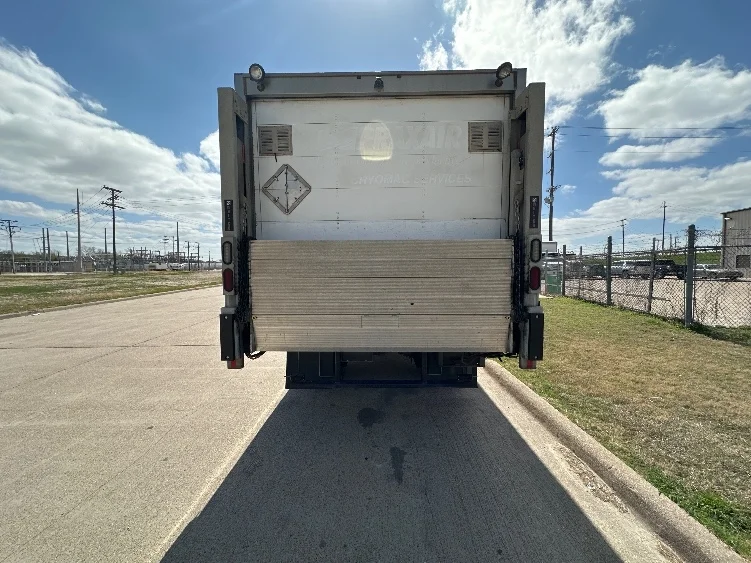 2019 Freightliner M2 106 - image 7