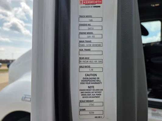 2020 Kenworth T680 in Cedar Rapids, IA — photo 12