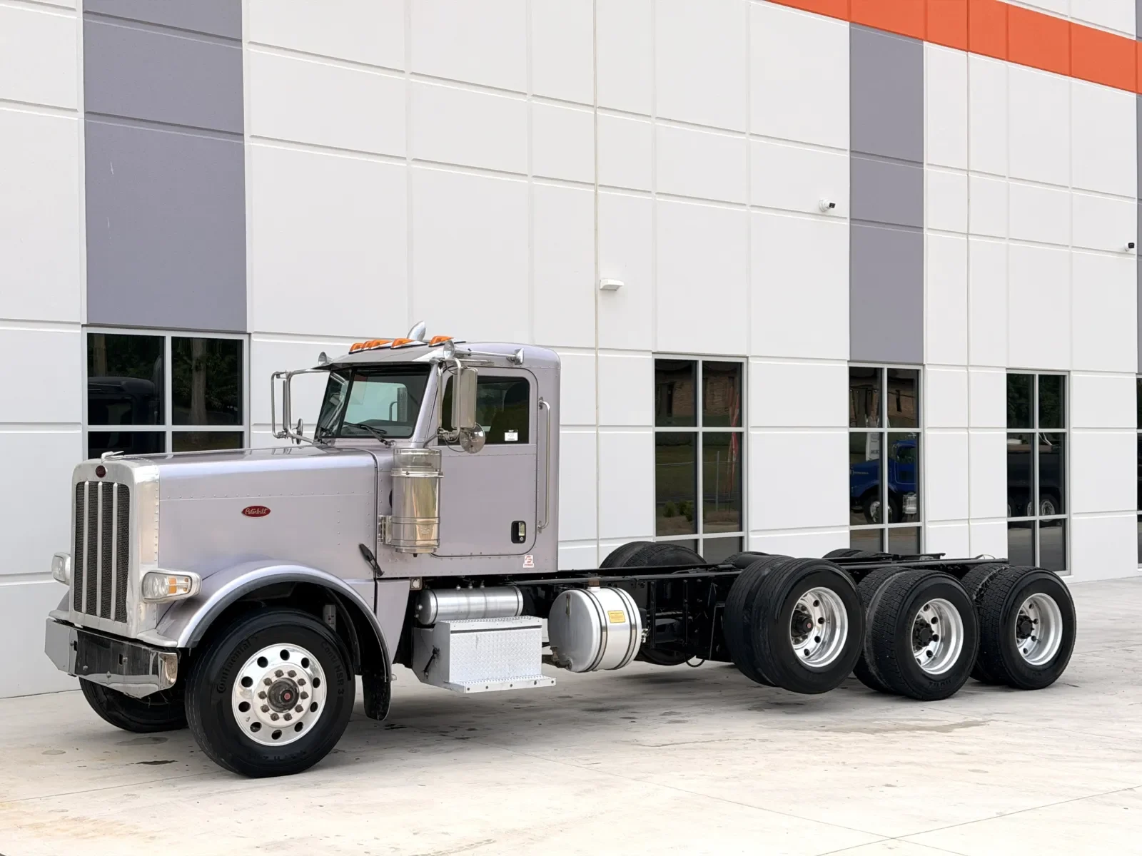 2016 Peterbilt 389 in Greer, SC — photo 2