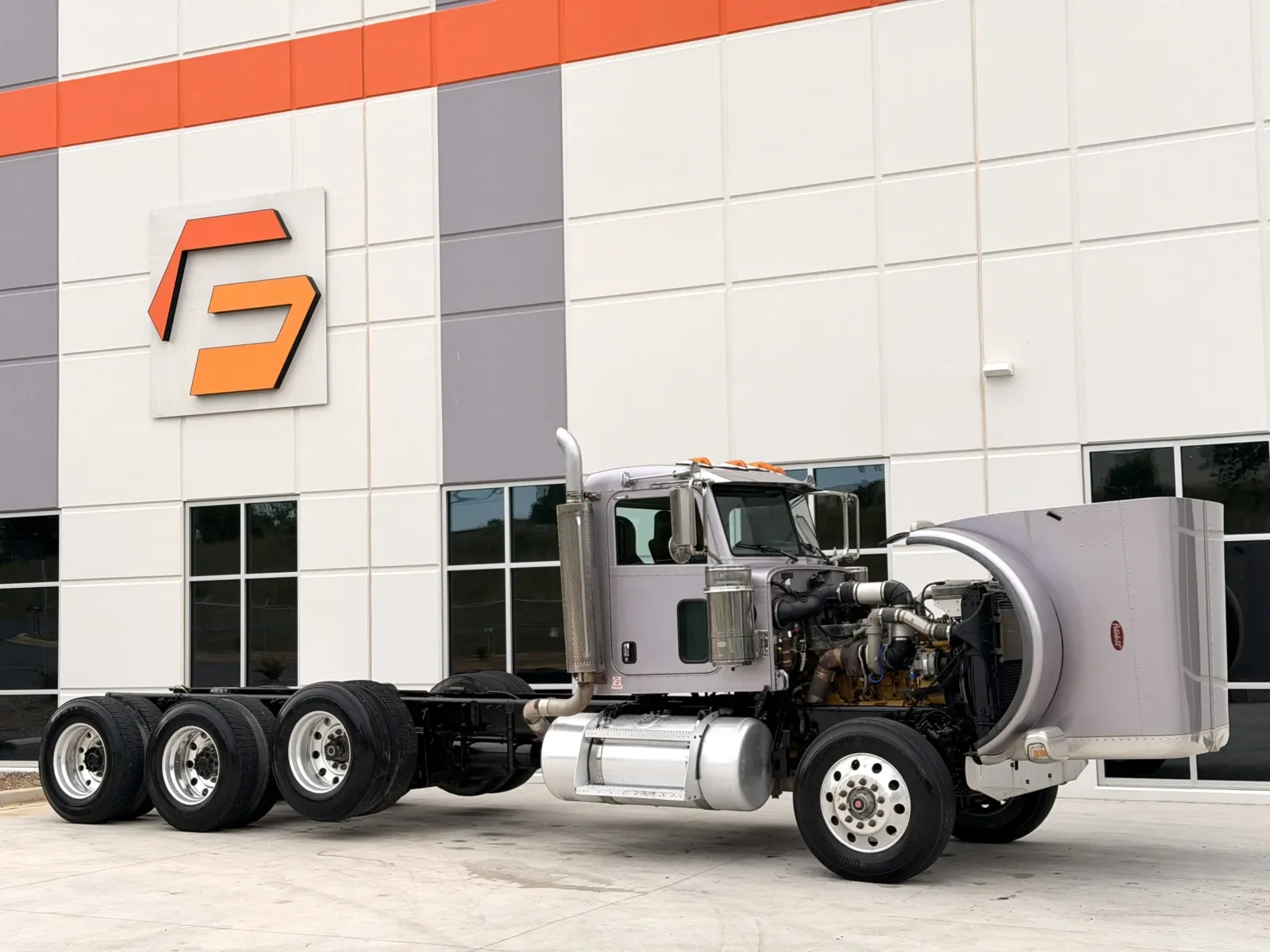 2016 Peterbilt 389 in Greer, SC — photo 9