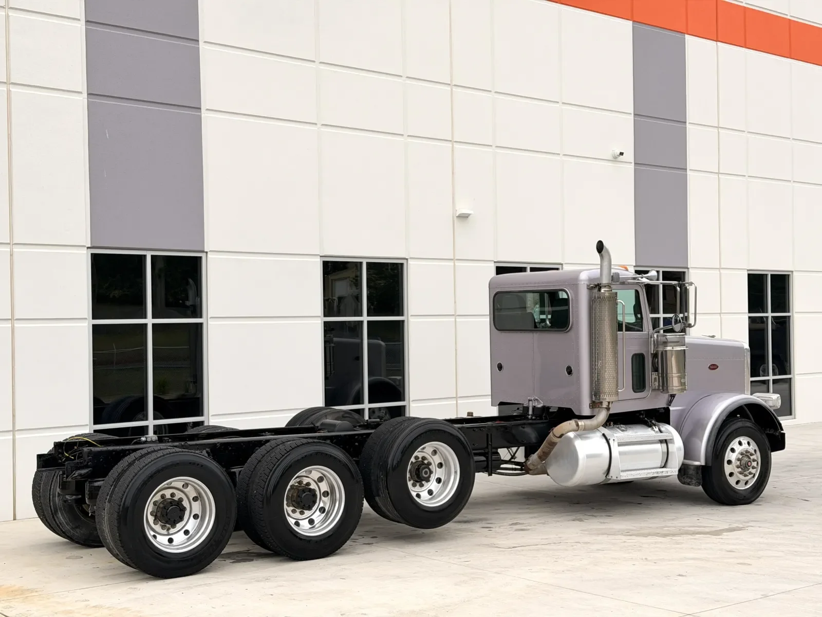 2016 Peterbilt 389 in Greer, SC — photo 5