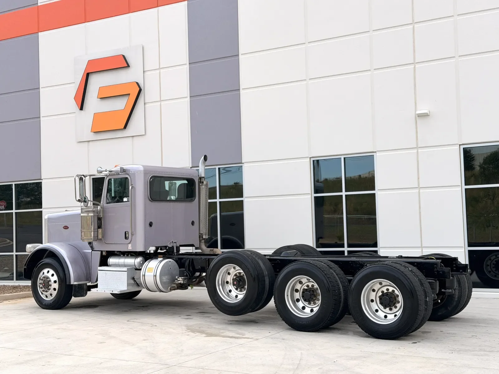 2016 Peterbilt 389 in Greer, SC — photo 6