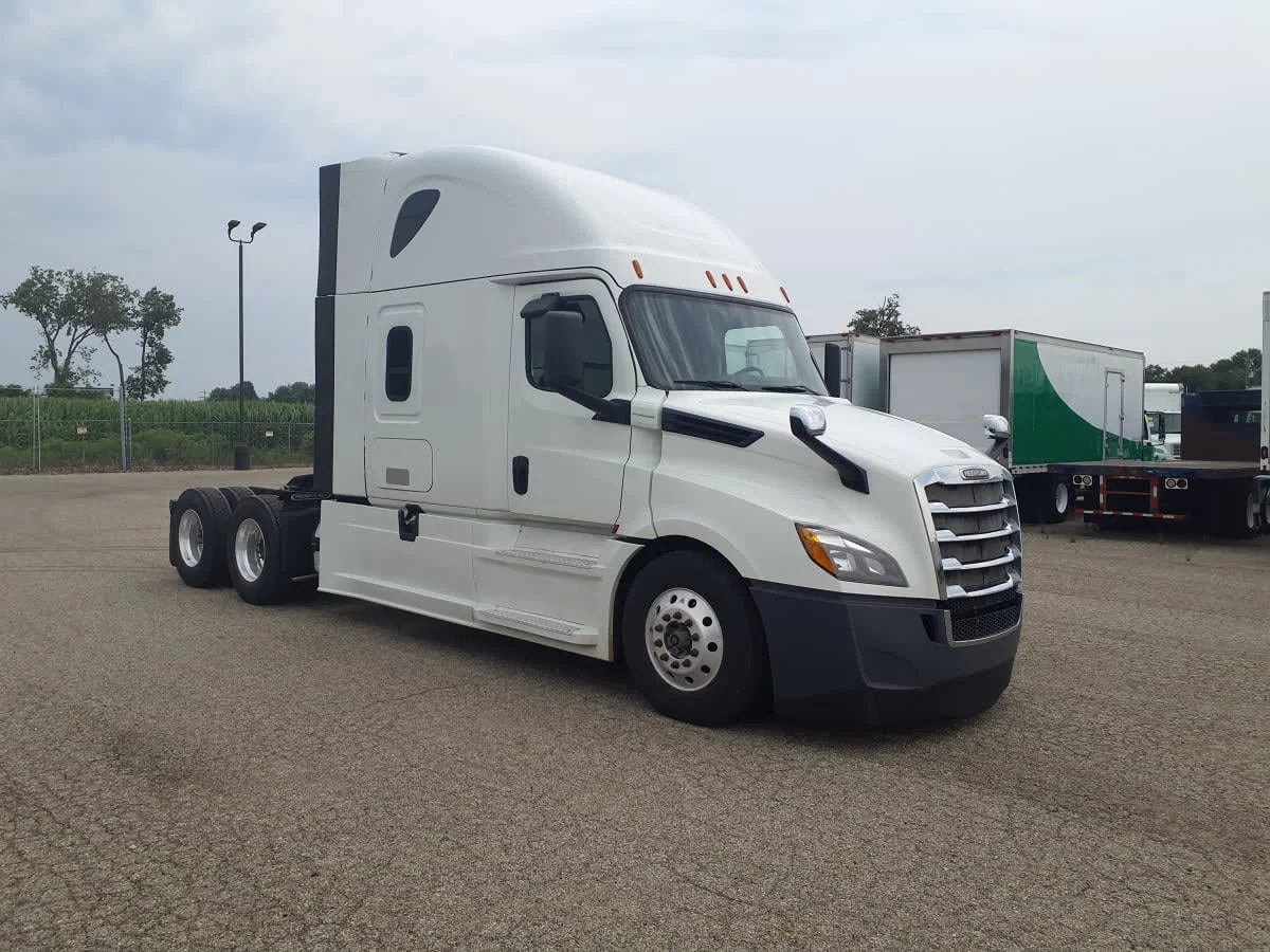 2019 Freightliner Cascadia in Wayland, MI — photo 3