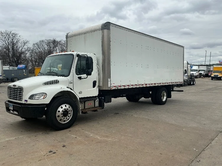 2020 Freightliner M2 106 in Chicopee, MA — photo 3