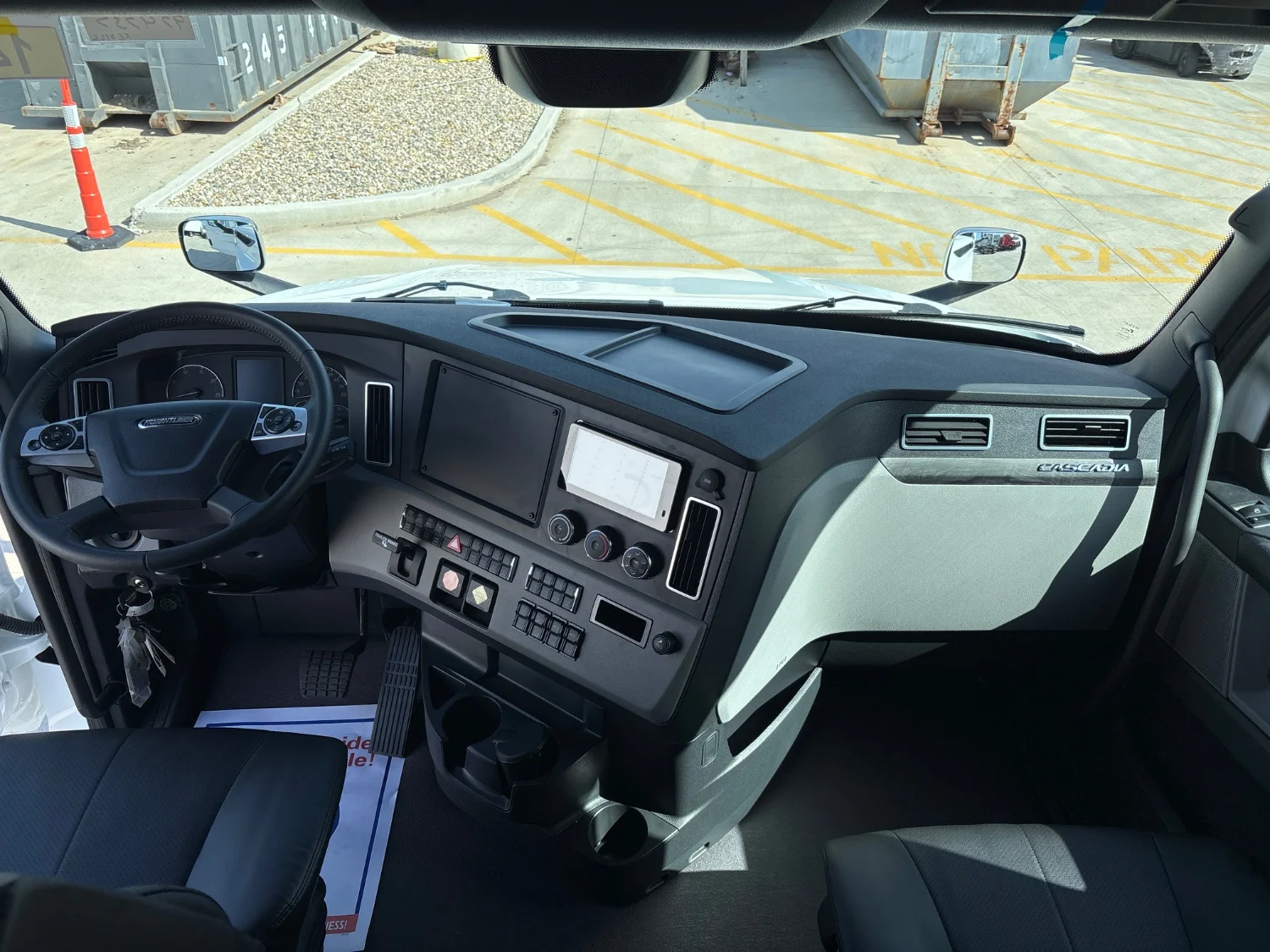 2027 Freightliner Cascadia in Fort Wayne, IN — photo 5