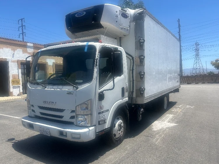 2020 Isuzu NRR in Chino, CA — photo 3