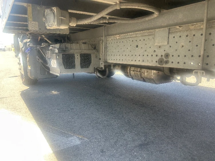 2020 Isuzu NRR in Chino, CA — photo 5
