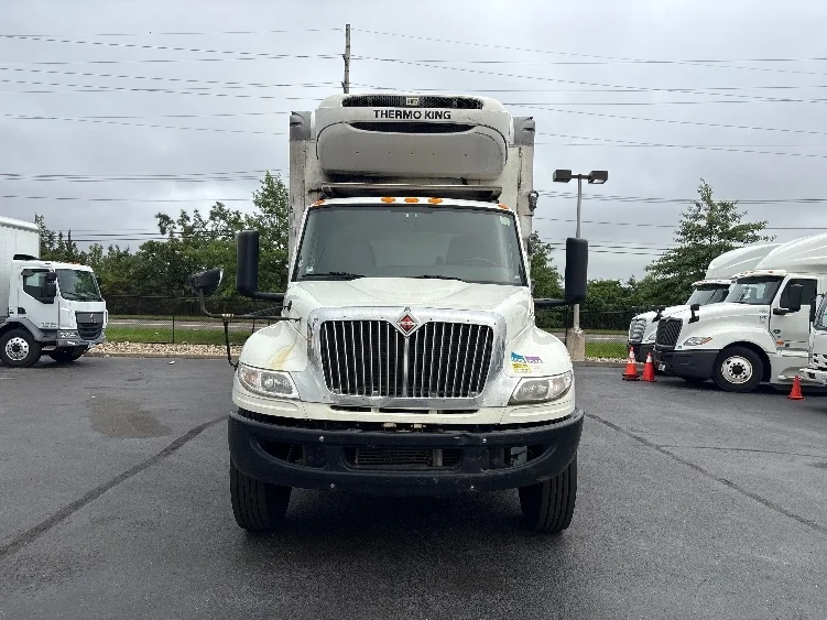 2020 International MV in West Babylon, NY — photo 2