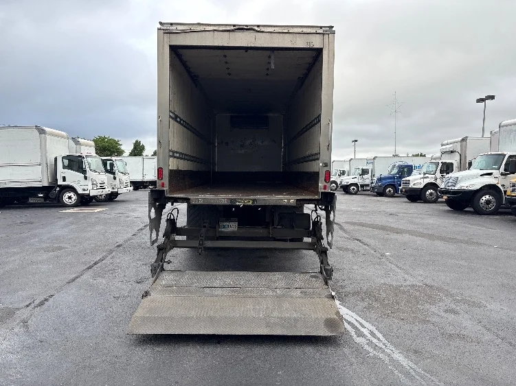 2020 International MV in West Babylon, NY — photo 9