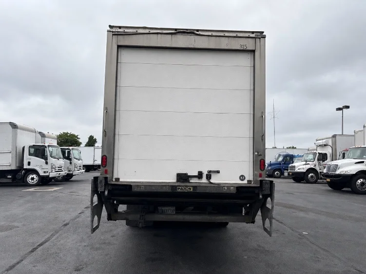 2020 International MV in West Babylon, NY — photo 7