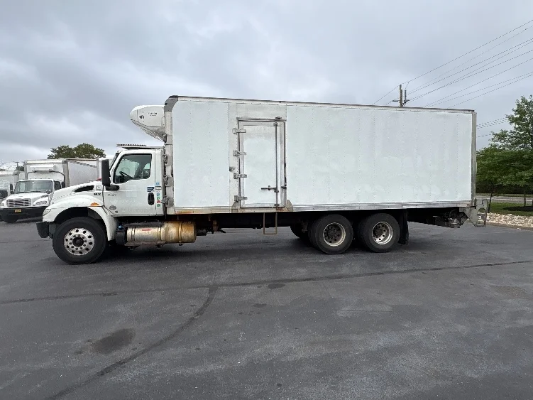 2020 International MV in West Babylon, NY — photo 4