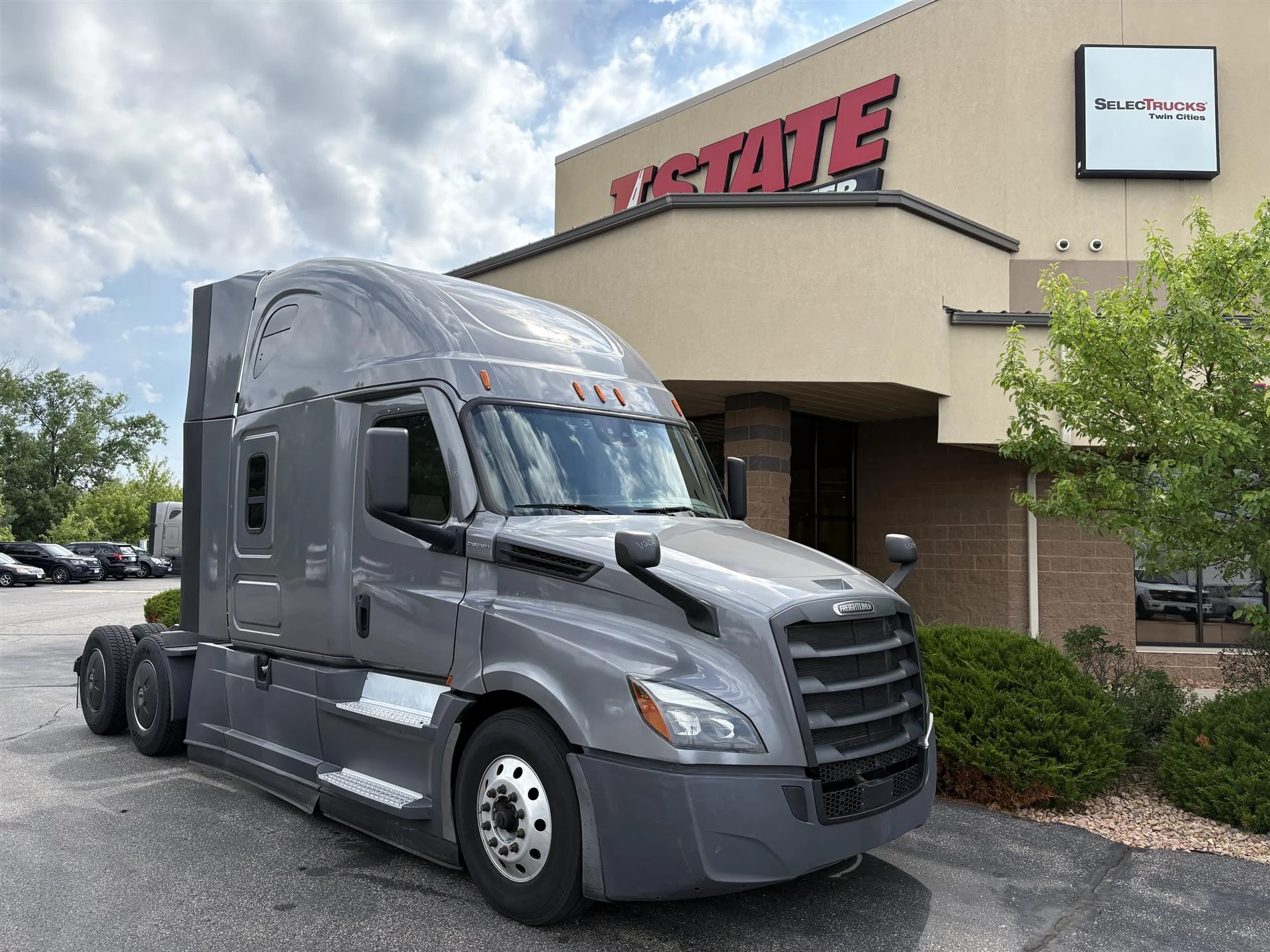 2022 Freightliner Cascadia
