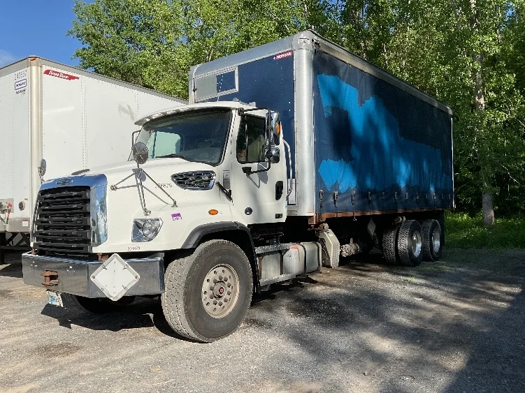 2020 Freightliner 114SD in Whitesboro, NY — photo 3