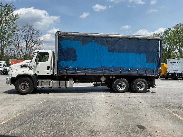2020 Freightliner 114SD in Whitesboro, NY — photo 4