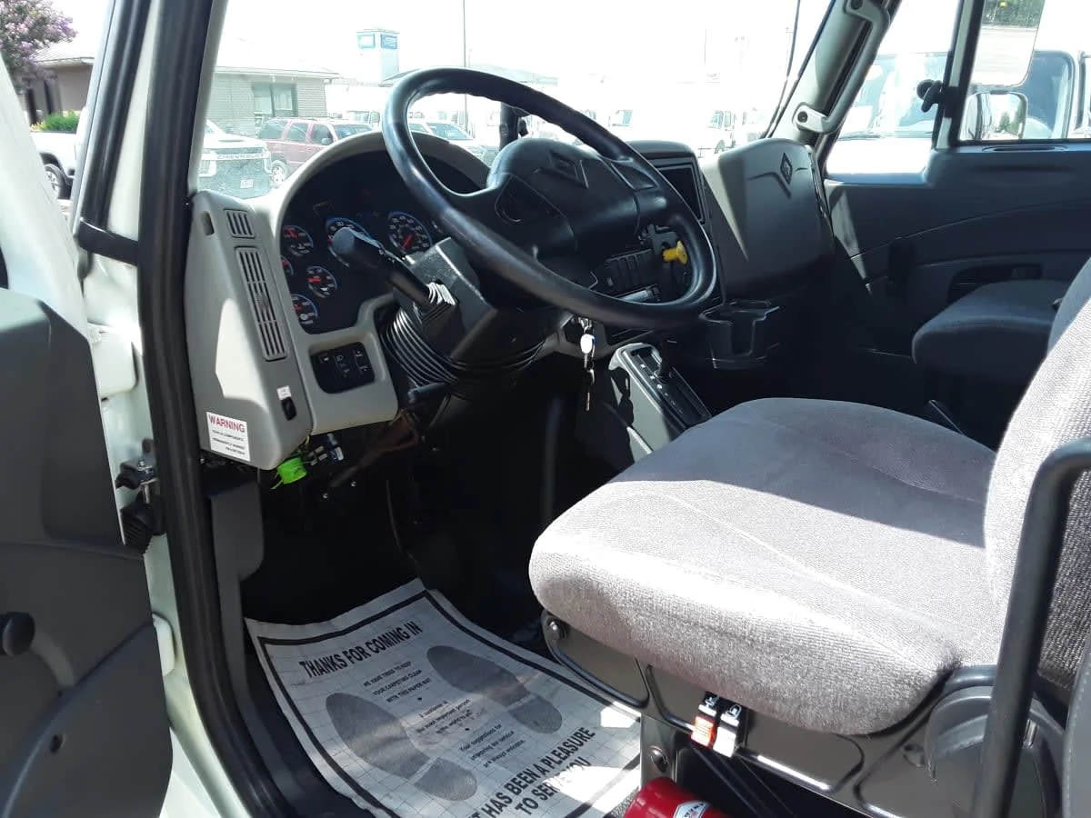 2019 International 4300 in Houston, TX — photo 8