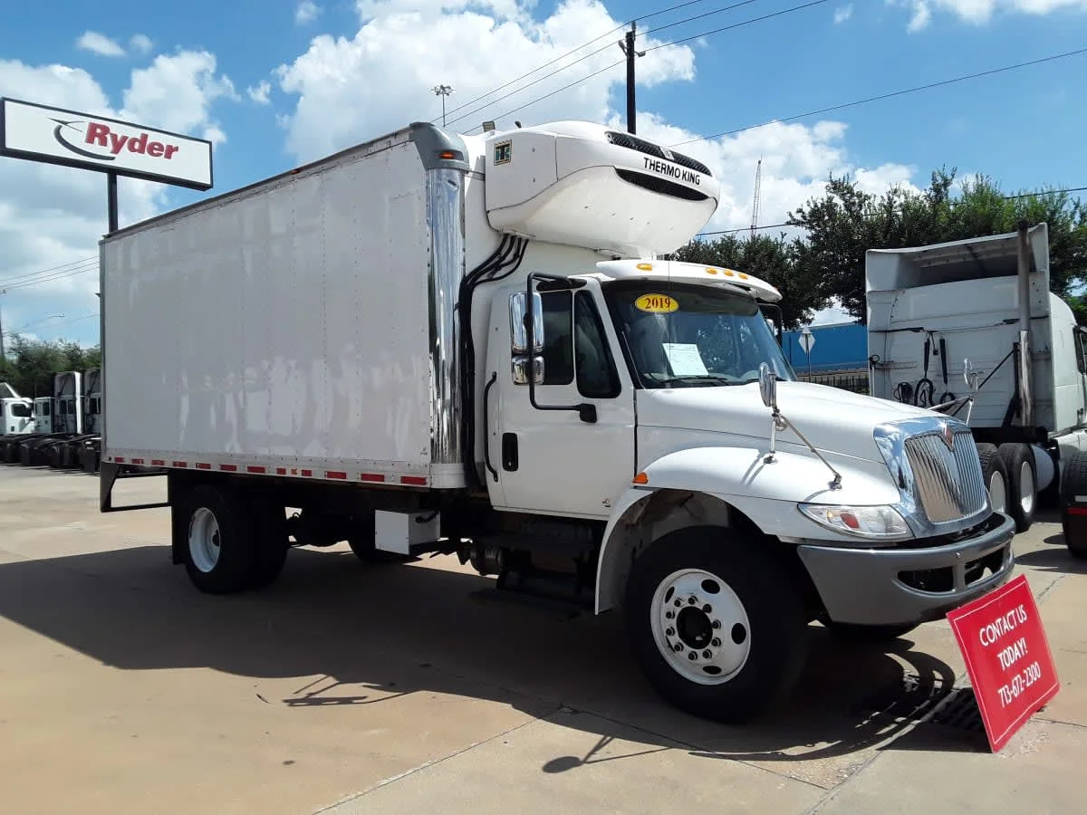 2019 International 4300 in Houston, TX — photo 3