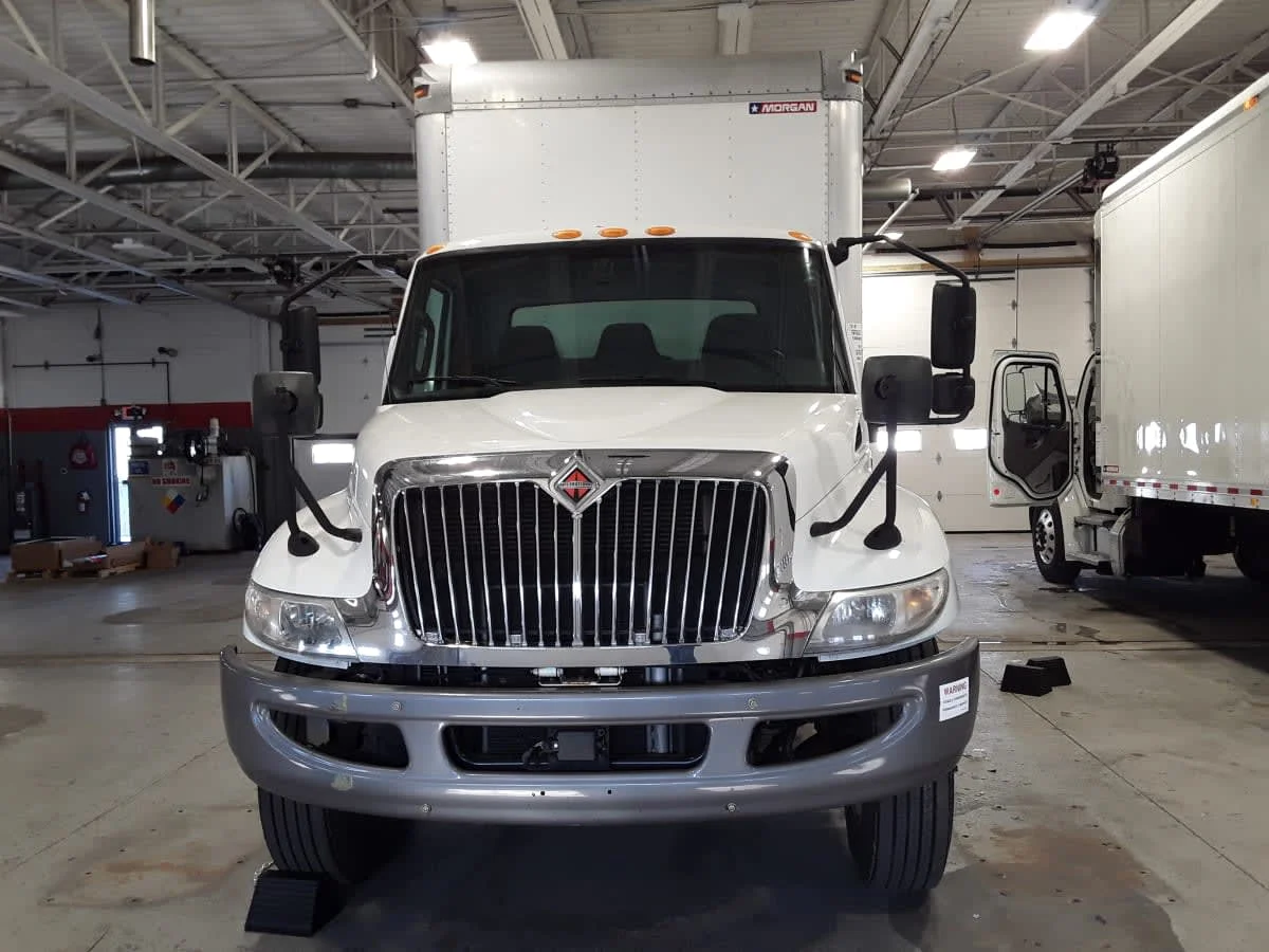 2020 International MV - image 2