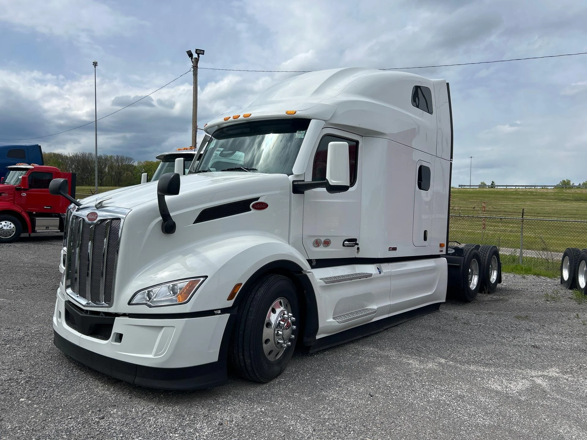 2027 Peterbilt 579 in Youngstown, OH