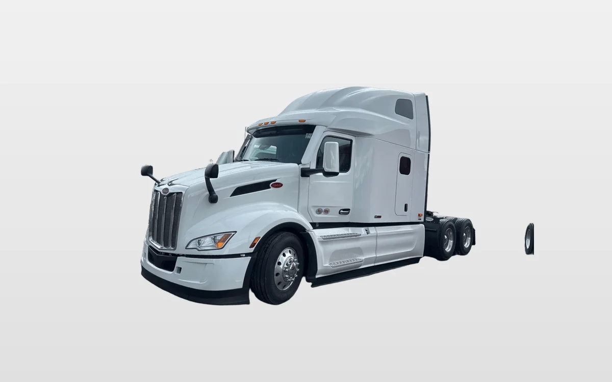 2027 Peterbilt 579 - image 1