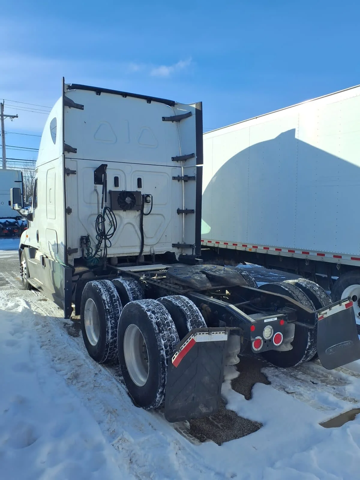 2019 Freightliner Cascadia - image 6