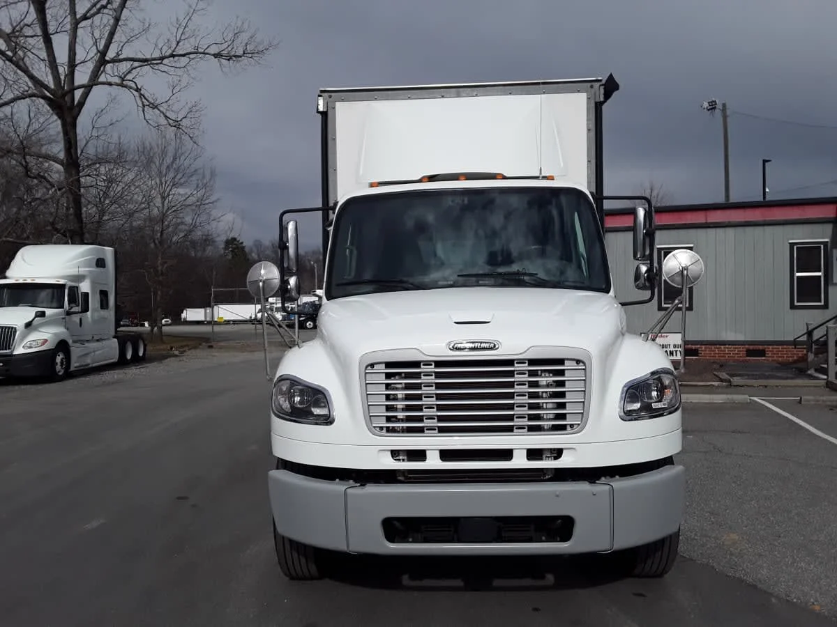 2019 Freightliner M2 106 in Charlotte, NC — photo 2