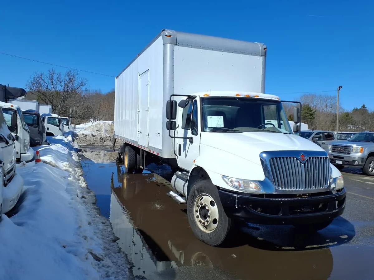 2019 International 4300 - image 3