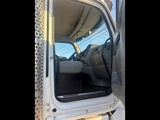 2018 Kenworth T880 in Conyers, GA — photo 15